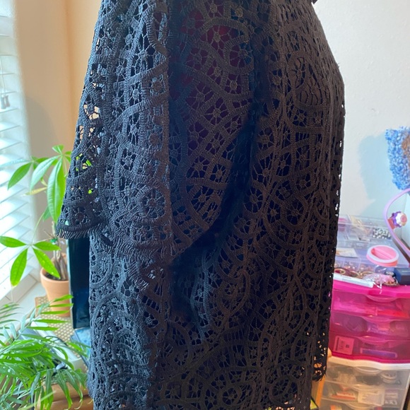 🌑Lace eyelet overlay🌑  Ladies Blouse  NWT - Picture 12 of 12